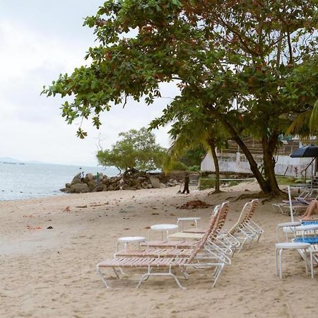Rainbow Paradise Beachfront Penang Tanjung Bungah  Luaran gambar