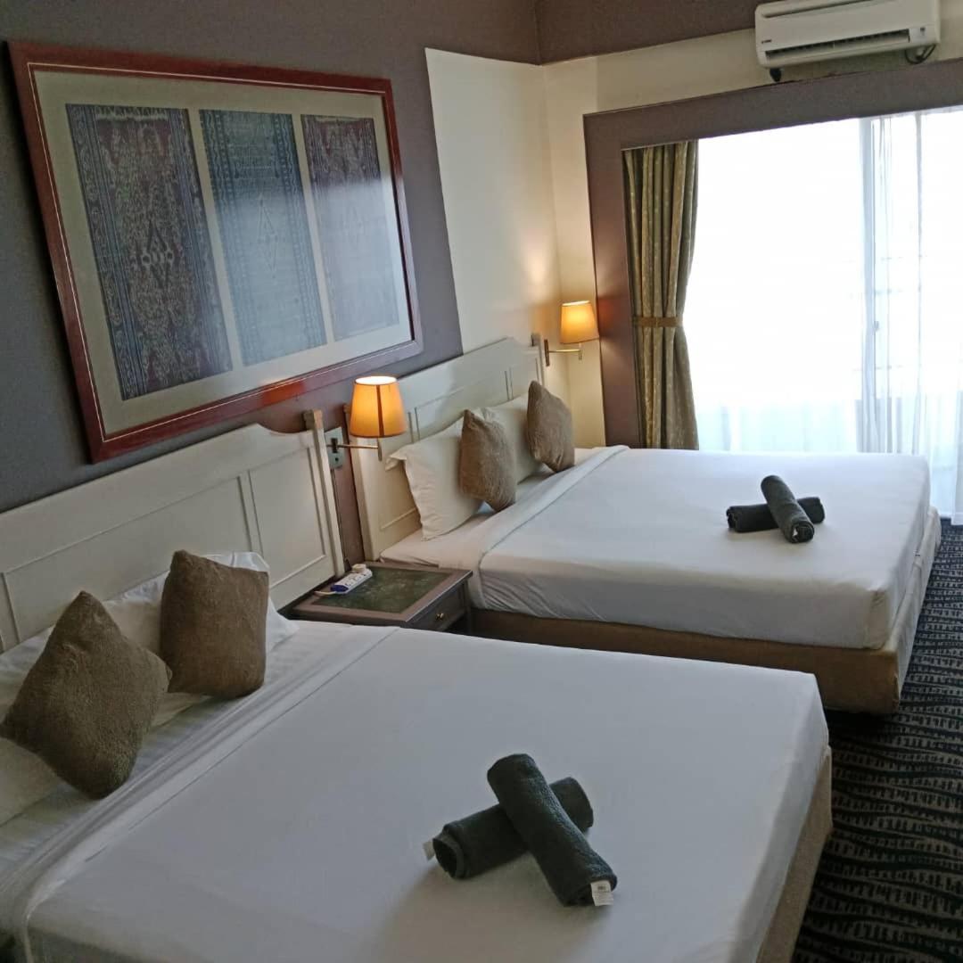 Rainbow Paradise Beachfront Penang Tanjung Bungah  Luaran gambar